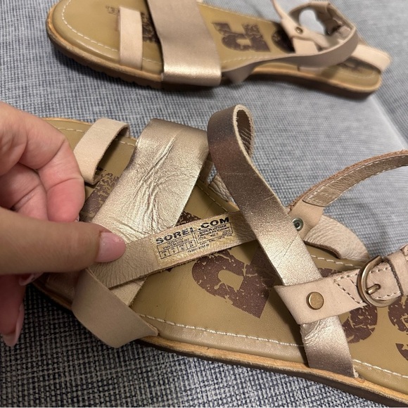 Sorel Ella Criss Cross Toe Loop Sandals Leather Adjustable Size 8 Women’s - Picture 6 of 7